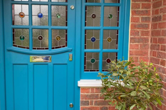 blue door 546x364